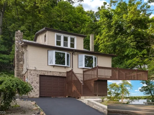 161 Lackawanna Dr, Byram Twp., NJ 07874