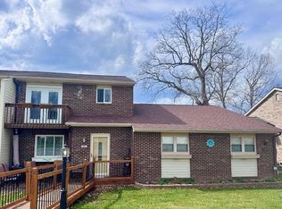 318 Ridgewood Dr, Beaver, WV 25813