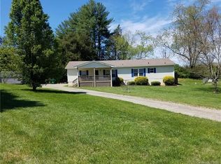 3 Indigo Bunting Ln, Candler, NC 28715