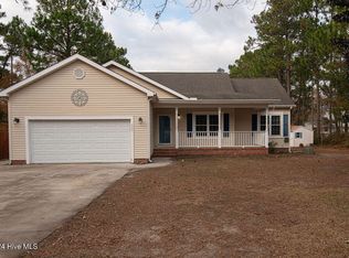 223 Shellbank Dr, Sneads Ferry, NC 28460