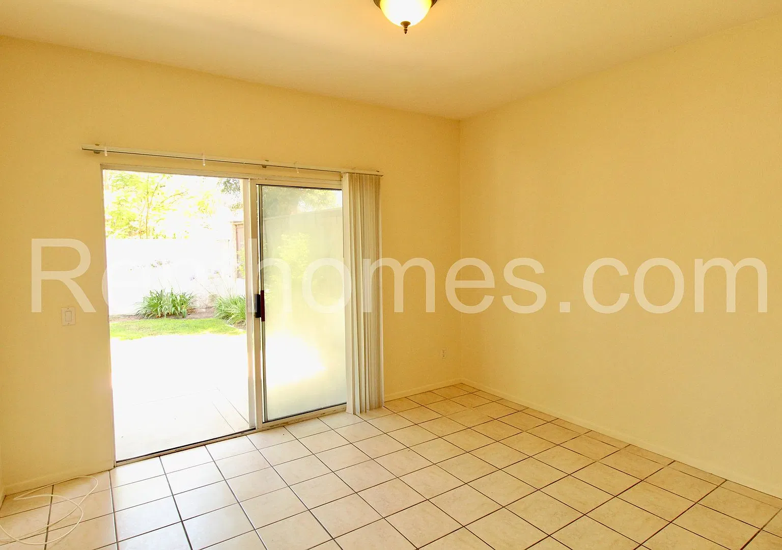 San Marcos, 1880 Matin Circle #141 - Ambiance, Close to Hwy 78, shopping and restaurants! — Photo 4
