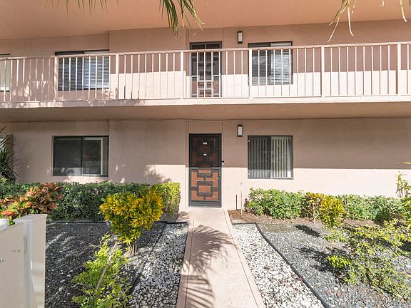 3rd image of 7301 Amberly Lane #109