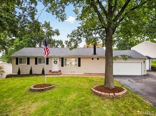 101 E Donaldson Dr, Saint Louis, MO 63129