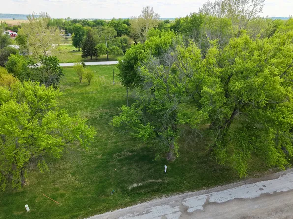 804 Washington Ave, Pacific Junction, IA 51561