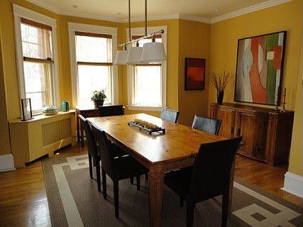 2nd image of 502 Lee St APT 1E
