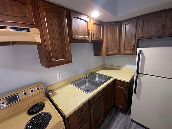 4th image of 116 South St #D