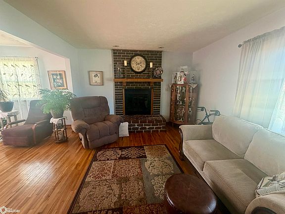 3rd image of 1511 Roosevelt Dr