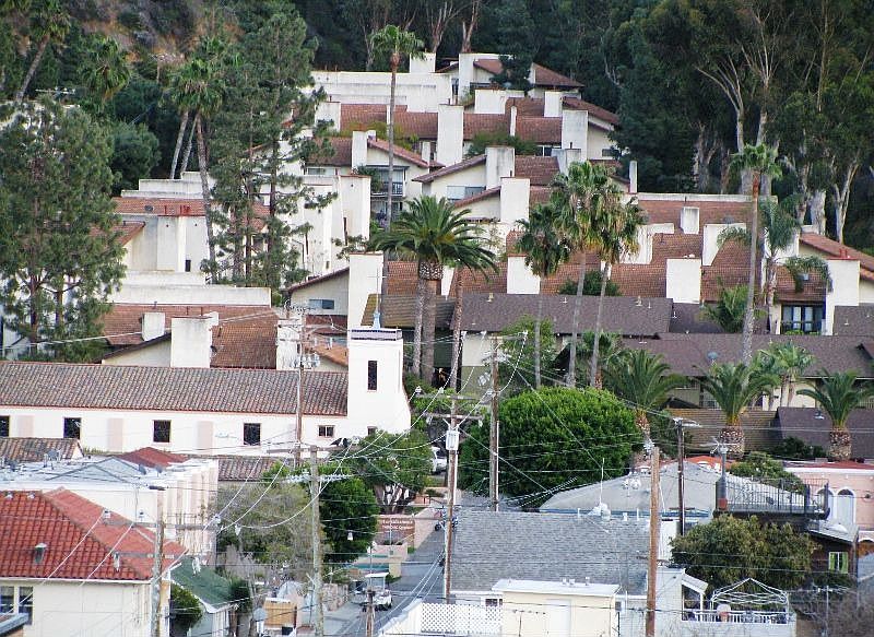Avalon Terrace. Sol Vista.