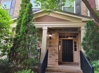 942 Perimeter Walk, Dunwoody, GA 30338