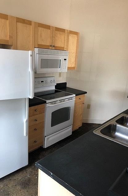1st image of 1418 W Marshall St APT 113