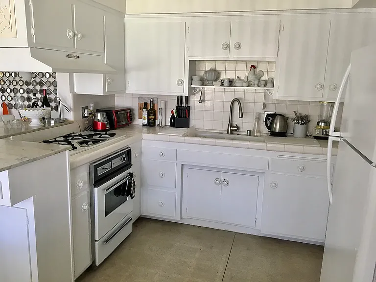 1943 E Tachevah Dr — Photo 17