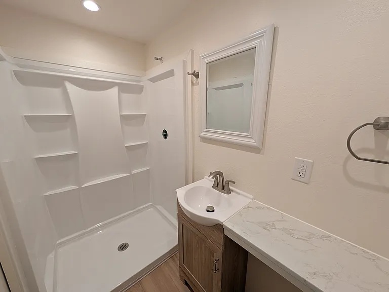 1025 E Coeur D Alene Ave #10 — Photo 8