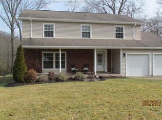 1399 Nottingham Rd, Charleston, WV 25314