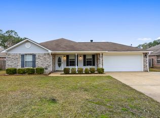 3201 N 11th St, Ocean Springs, MS 39564