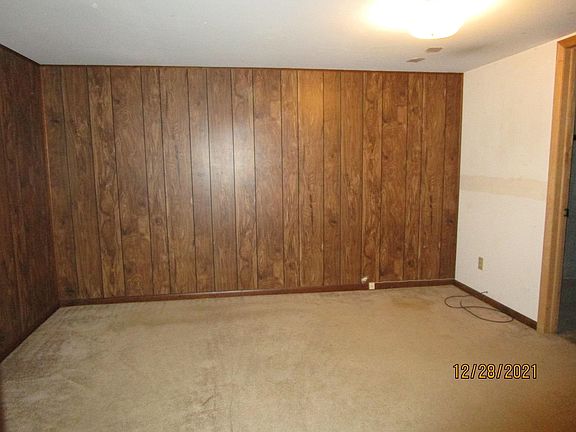 5th image of 504 Columbia Dr