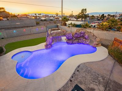 200 E Desert Rose Dr, Henderson, NV, 89015