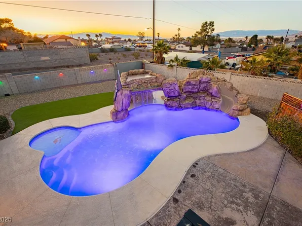 200 E Desert Rose Dr, Henderson, NV 89015