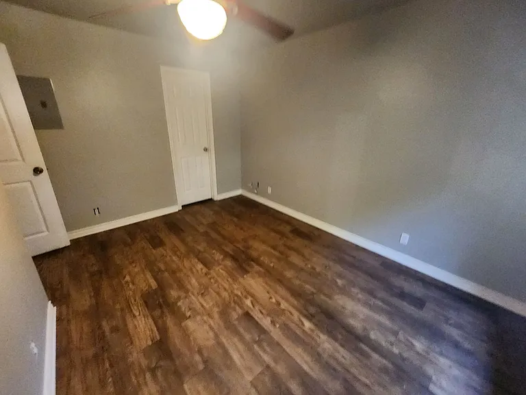 2714 Whitis Ave #C — Photo 11