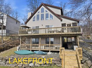 174 N Lake Dr, Dingmans Ferry, PA