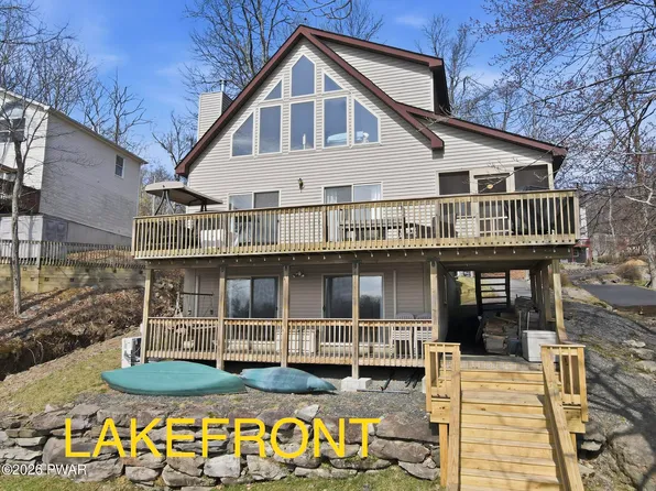 174 N Lake Dr, Dingmans Ferry, PA 18328