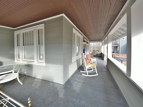 4th image of 347 W Rose Hill Ave