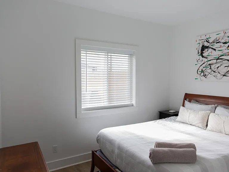 36 Eastlake Ave — Photo 16