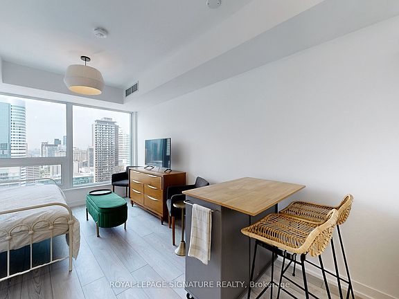 3rd image of 82 Dalhousie St #3210
