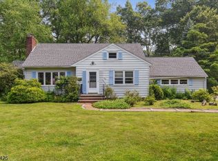 266 Brooklake Rd, Florham Park, NJ 07932