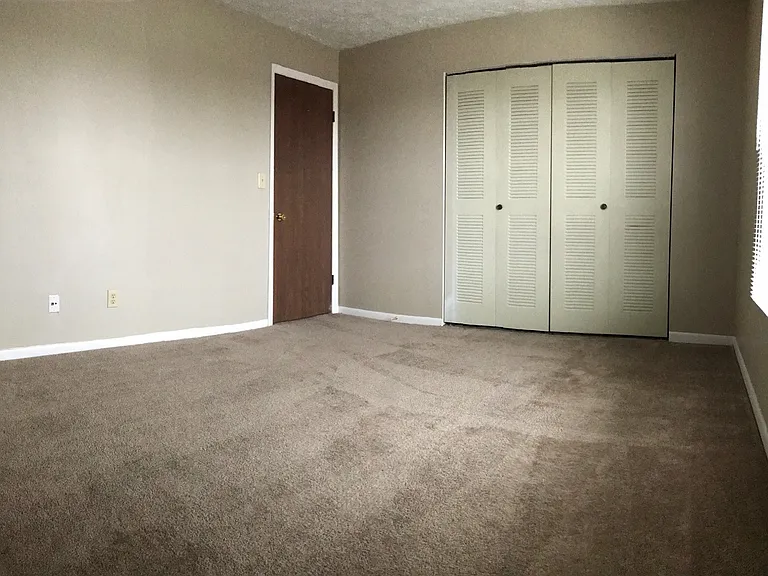 Cross Lakes Apartments — Photo 51