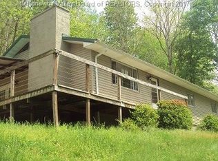 549 Hope Acres Rd, Elkview, WV 25071