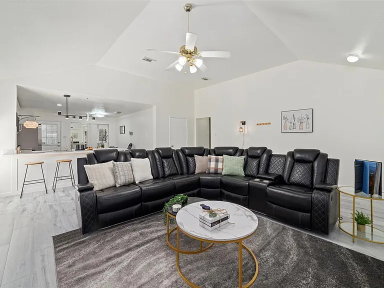 3511 Colleen Woods Cir — Photo 1