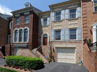 8010 Tanworth Ct, Springfield, VA 22152