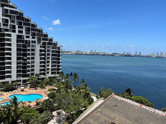 4th image of 770 Claughton Island Dr APT 1203