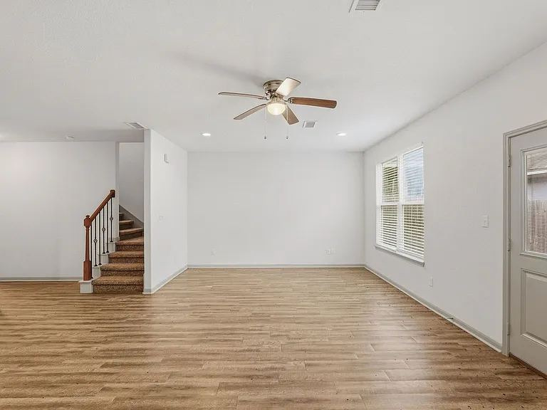 630 Magnolia Bnd — Photo 21