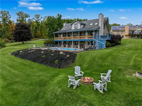 3419 Esperanza Rd, Bluff Pt, NY 14478