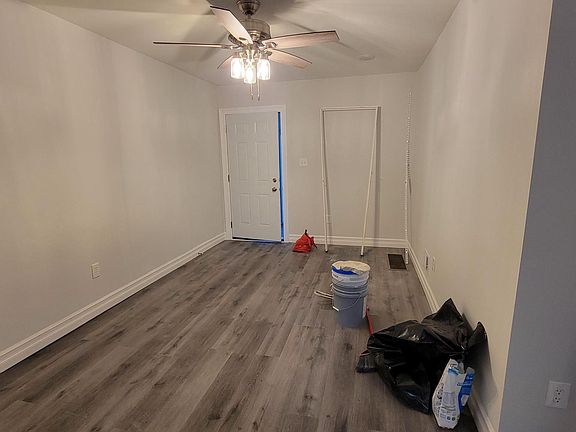 4th image of 5648 Race St Unit 1