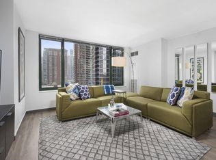 215 E Ohio St #1905, Chicago, IL 60611
