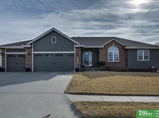11809 N 160th St, Bennington, NE 68007