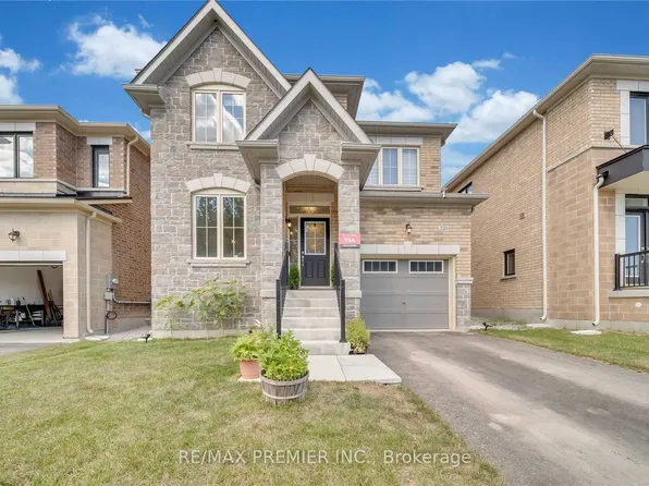 220 Seaview Hts, East Gwillimbury, ON L9N 0S3