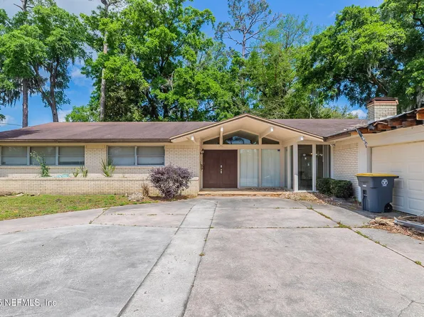 6751 LA LOMA Drive, Jacksonville, FL 32217