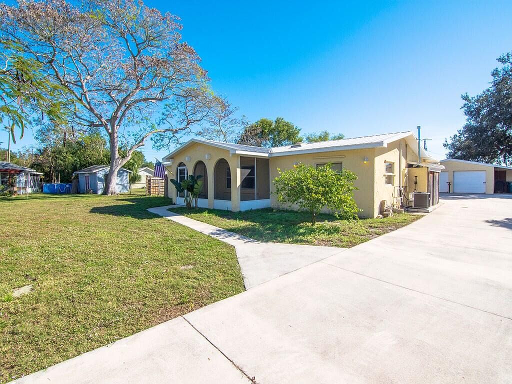3733 Lakeview Dr, Micco, FL 32976 Zillow