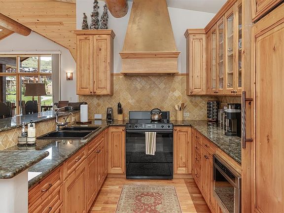 4th image of 9 Hunter Hill Road #401