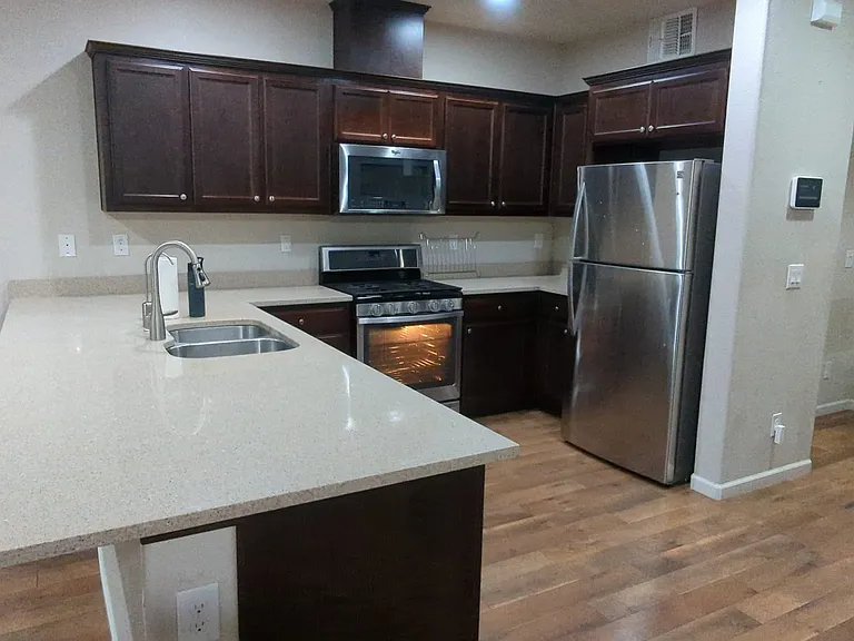 1644 Union Ln — Photo 6