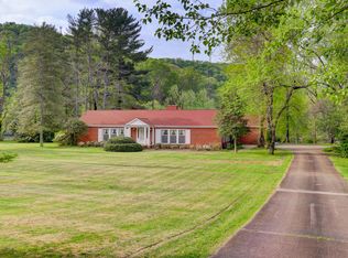 800 Riverbend Rd, Clinton, TN 37716