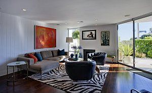 1st image of 727 Avocado Ave