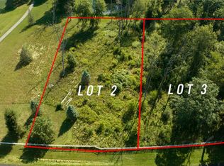 3 N River Rd, Burlington, WI 53105