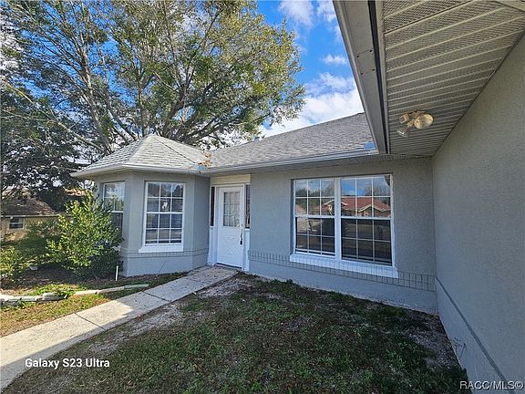 4th image of 637 W Sunset Strip Dr