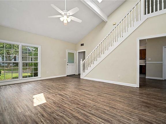 5th image of 6452 Cedar Bend Ct #B