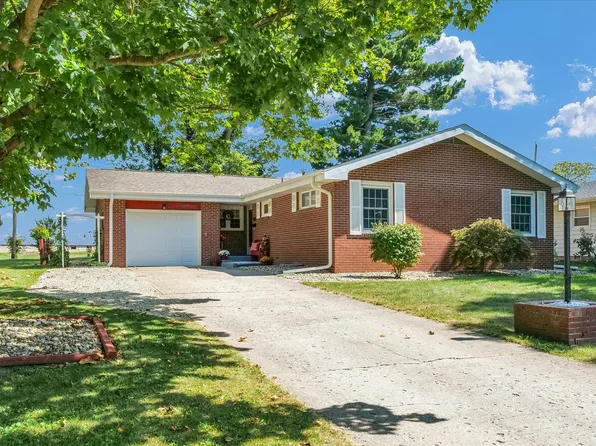 1107 Poplar St, Monticello, IL 61856