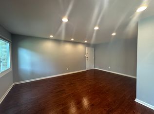 8002 Chanute Pl APT 6, Falls Church, VA 22046